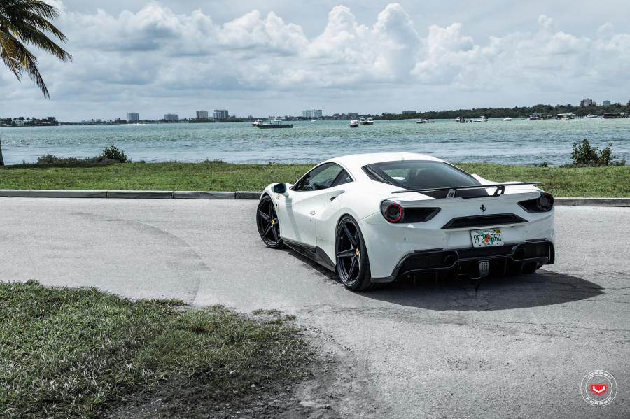  Ferrari 488 GTB on Vossen Wheels (M-X5) 2018 года  (фото 5 из 22)